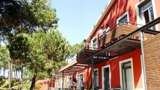 Ohai Nazaré oferece 1000 noites a profissionais que lutam contra o Covid-19