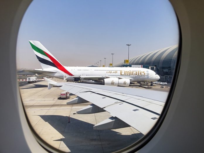 Emirates autorizada a retomar número limitado de voos Emirates autorizada a retomar número limitado de voos