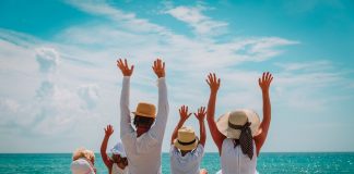 Estudo: um terço dos portugueses tem planos para férias e metade admite alterá-los