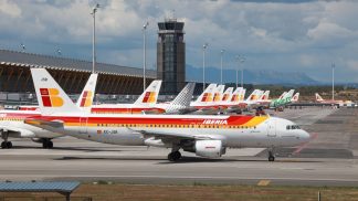 Iberia retoma voos a 1 de julho para 40 destinos (incluindo Lisboa e Porto)