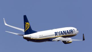 Ryanair vai retomar 40% dos voos a partir de julho