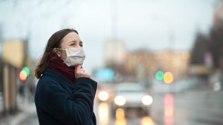 Europa começa a reabrir fronteiras internas