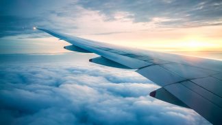 Covid-19: Regras para quem viaja de avião em vigor a partir da meia-noite de sábado