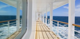 Royal Caribbean estende suspensão de operações até ao final de outubro