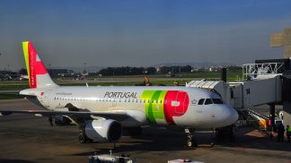 TAP reforça rede de destinos para outubro - e oferece 15% de desconto em vários voos