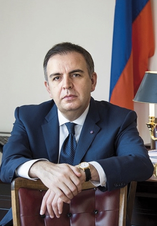 photo-Amb.-Nazarian