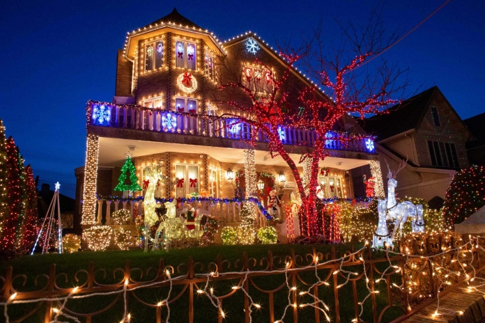 US-HEALTH-VIRUS-LIFESTYLE-CHRISTMAS-NEWYORK