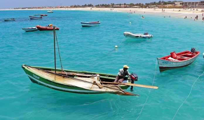 cabo verde_pescador_turismo_1_pixabay