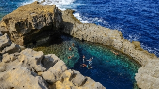 “Volta ao Mundo” de outubro já nas bancas
