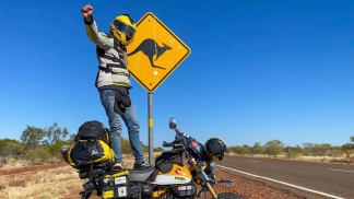 André, o português que cavalga uma minimoto à roda do Mundo