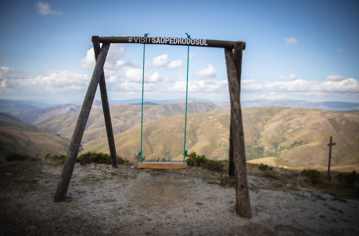 Baloiço-São-Pedro-do-Sul,-Viseu-Dão-Lafões