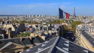Pode uma cidade histórica sair das redes sociais? Paris provou que sim