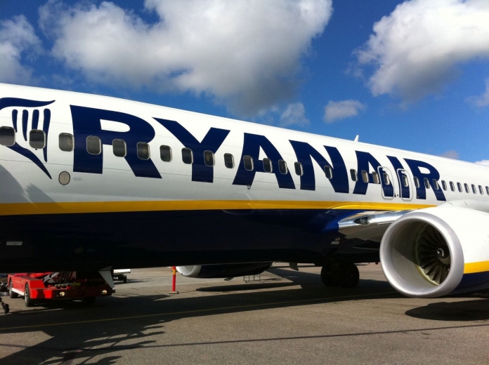 ryanair avião pista 1 flickr