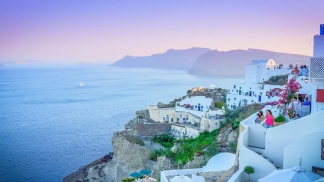 Santorini começa a respirar de alívio