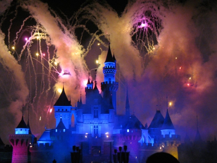 hong kong disneyland 1 wikimedia commons